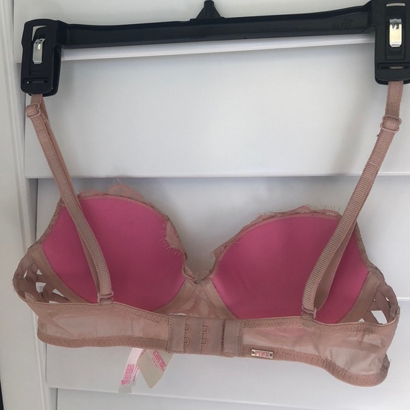 Victoria Secrets PINK Date Push- Up Bra - Picture 4 of 4